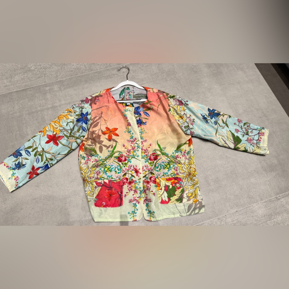 Johnny Was Floral Multicolor Reversible 3-button Silk Jacket, XS, new condition